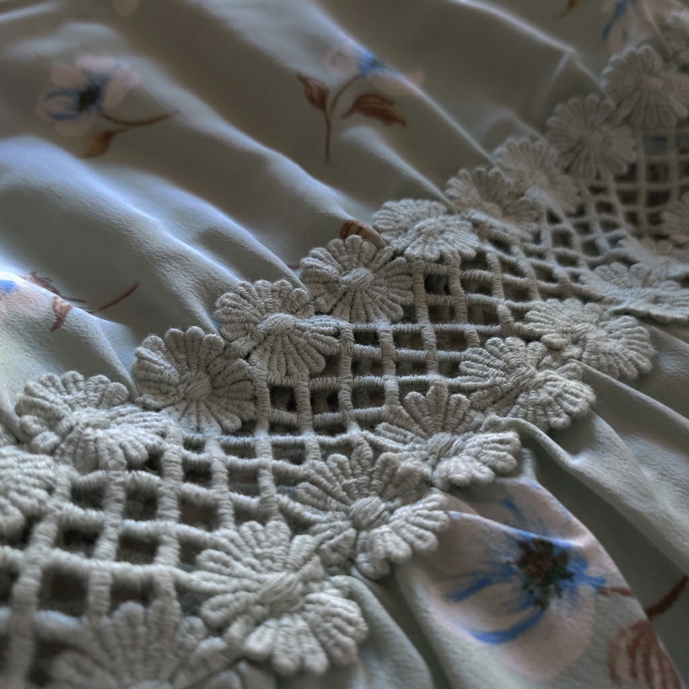 Juniors dress size medium